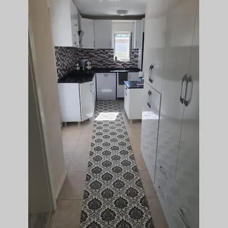 Denıze Sifir Doğayla İç İçe Apart Daıre Garip